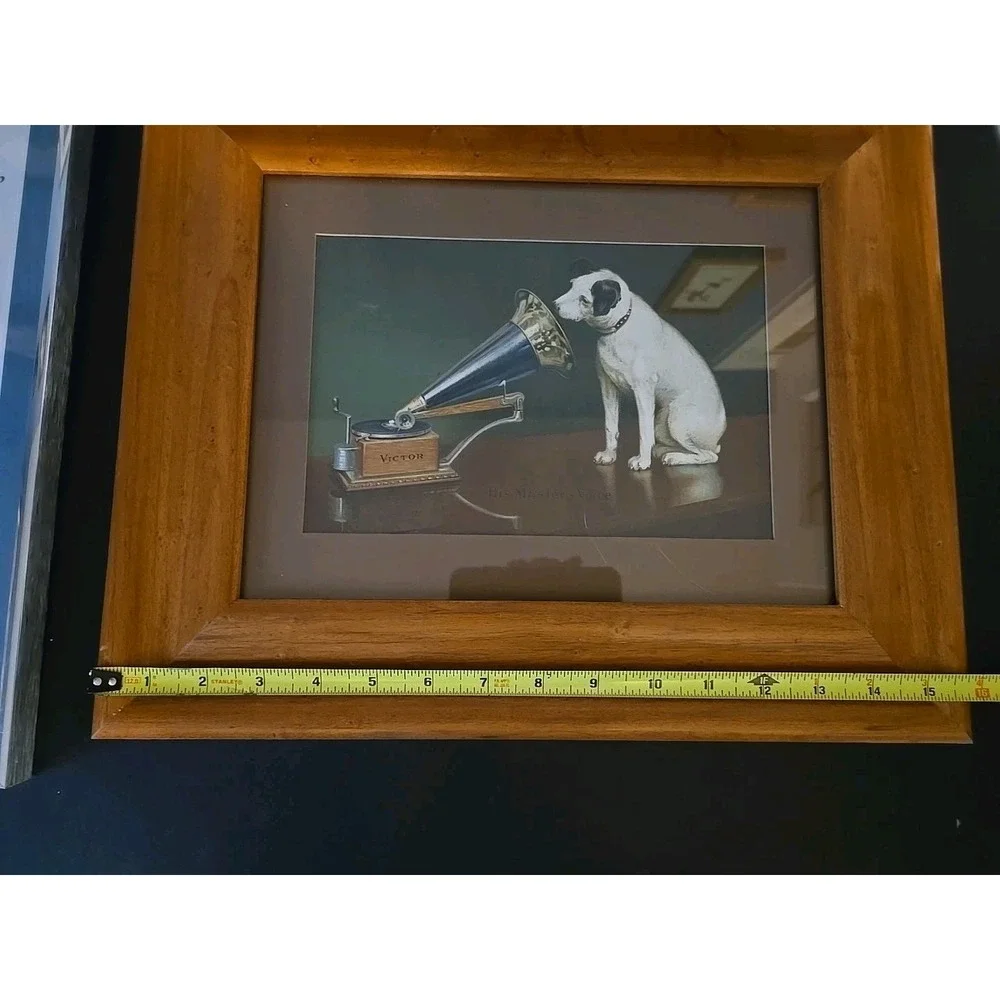 Picture frames  Assortment Of Size And Style Wood Metal Glass Art Included‎